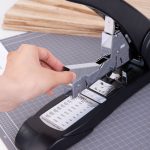 Степлер мощный до 210 листов "DELI-0395" — изображение 5